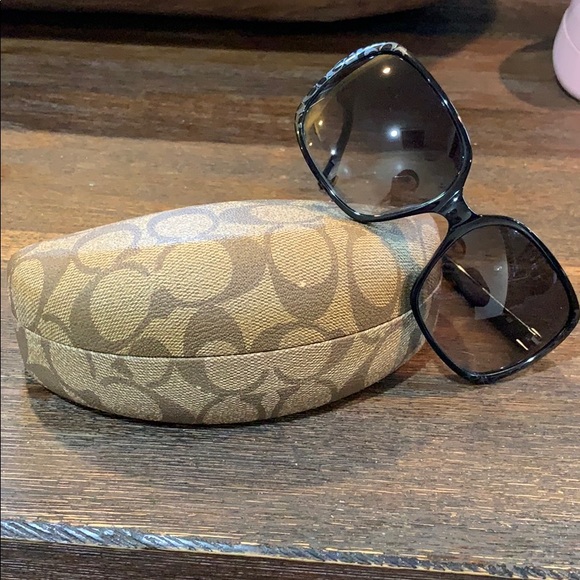 Coach Sunglasses - Picture 5 of 5